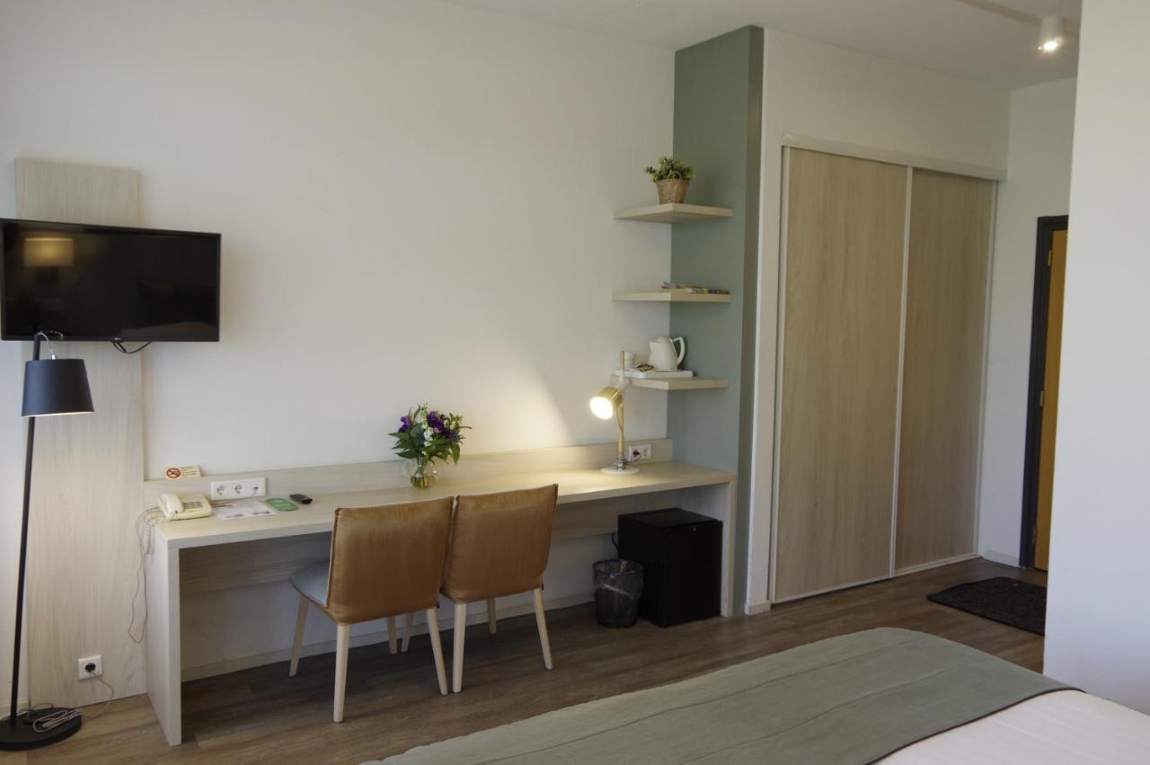 Hotel And Restaurant Van Saaze Kraggenburg ภายนอก รูปภาพ
